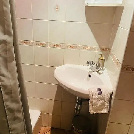 Cozy Vene Street 1 Apartment *